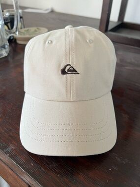 Quiksilver Papa Cap Hat Beige Tan Embroidered Logo NWT OS